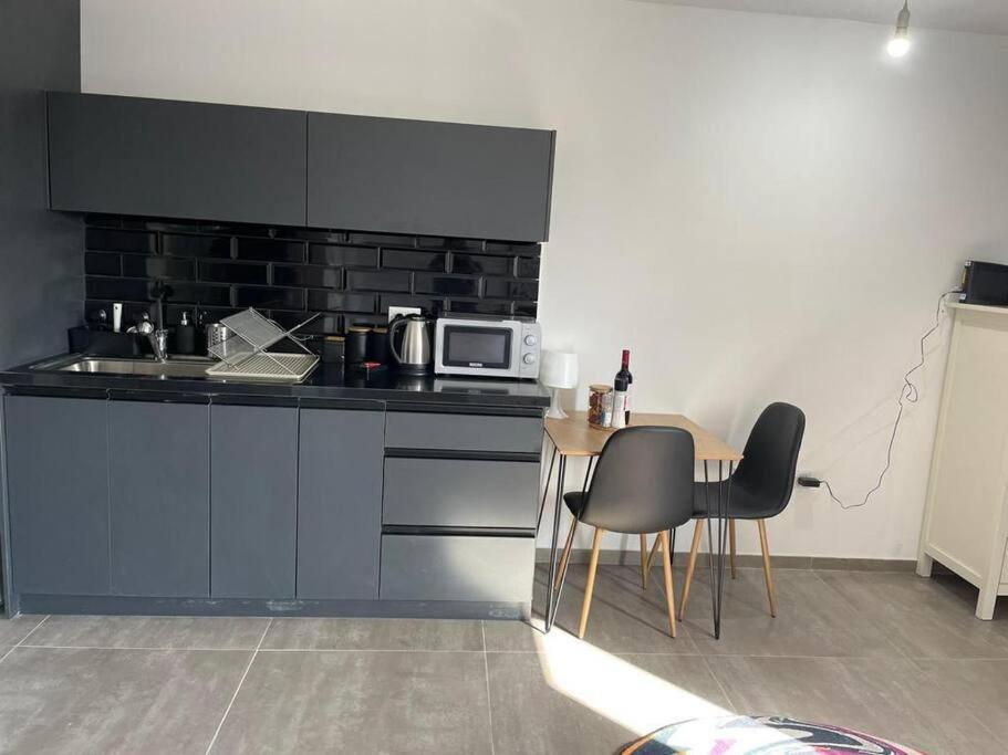 Lovely Flat In The Center 36 Apartment Tel Aviv Exterior foto
